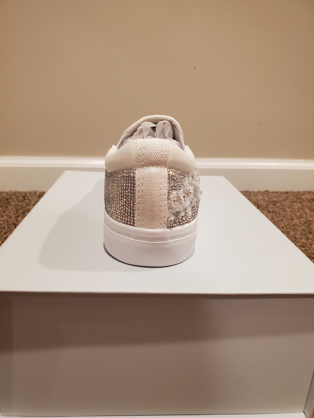 Hand-Embellished Lace Applique and Rhinestone Bridal Sneakers Size 6.5 - Picture 5 of 7